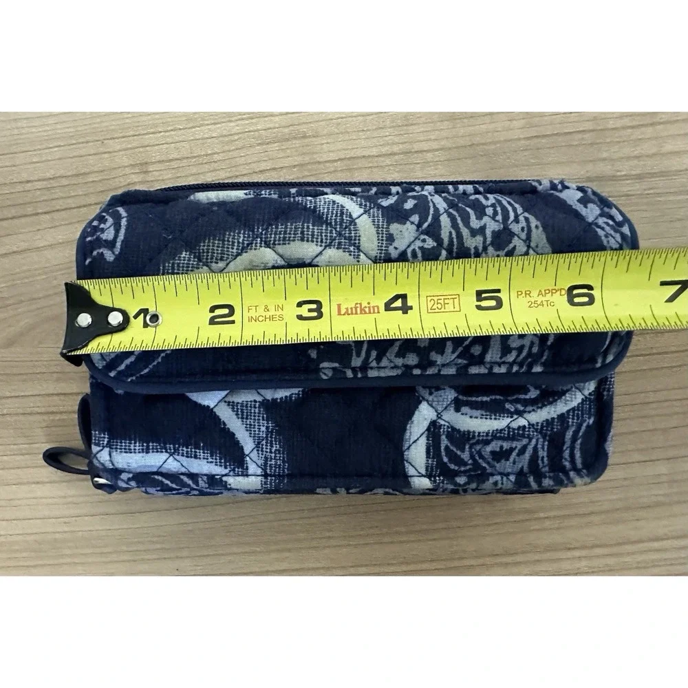 Vera Bradley Wallet Wristlet Blue Paisley Quilted RFID